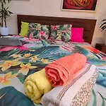 Stylish King Downtown Апартаменты