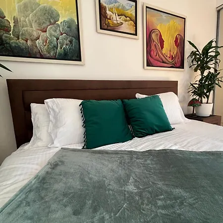 Διαμέρισμα Stylish King Downtown