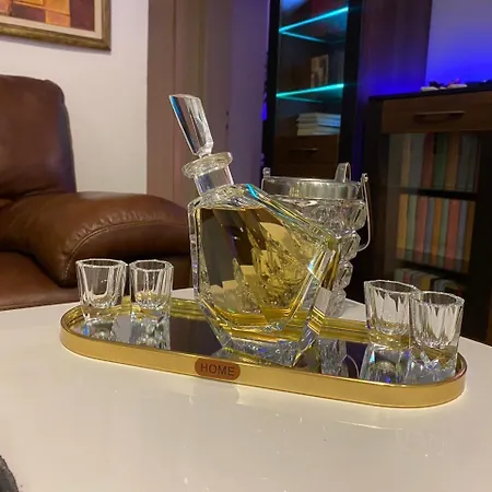 Stylish King Downtown 아파트