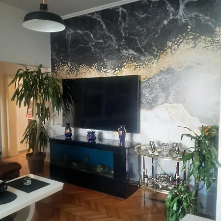 Apartment Stylish King Downtown