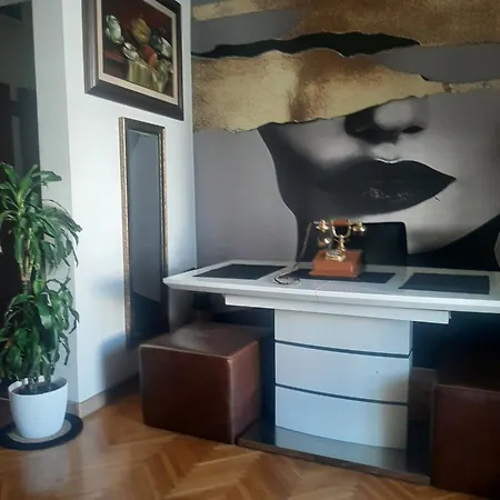 Stylish King Downtown Podgorica