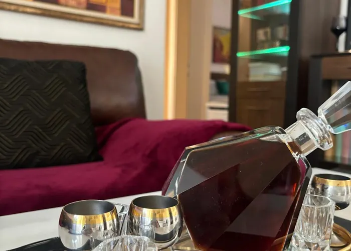 Διαμέρισμα Stylish King Downtown *