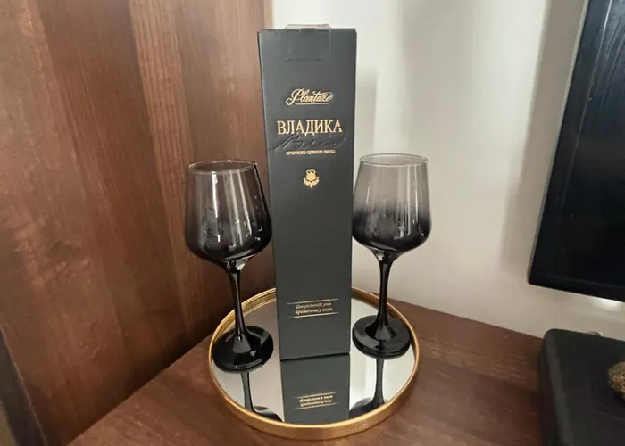 Stylish King Downtown Daire