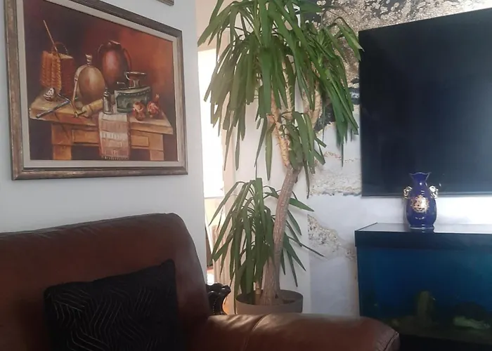 Stylish King Downtown